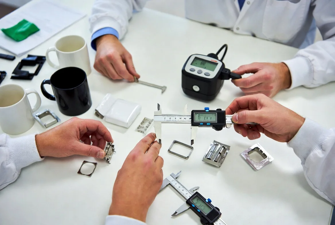 AQL 1.0 quality control inspection process with 8-point checklist for custom ashtray production